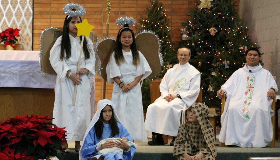 The Christmas program and participants.